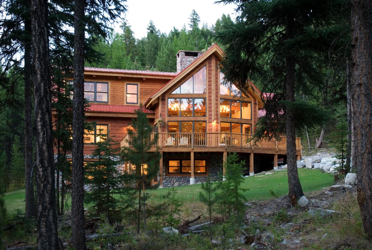 Exterior of Mountain Paradise – MHHB | Montana Heritage Home Builders